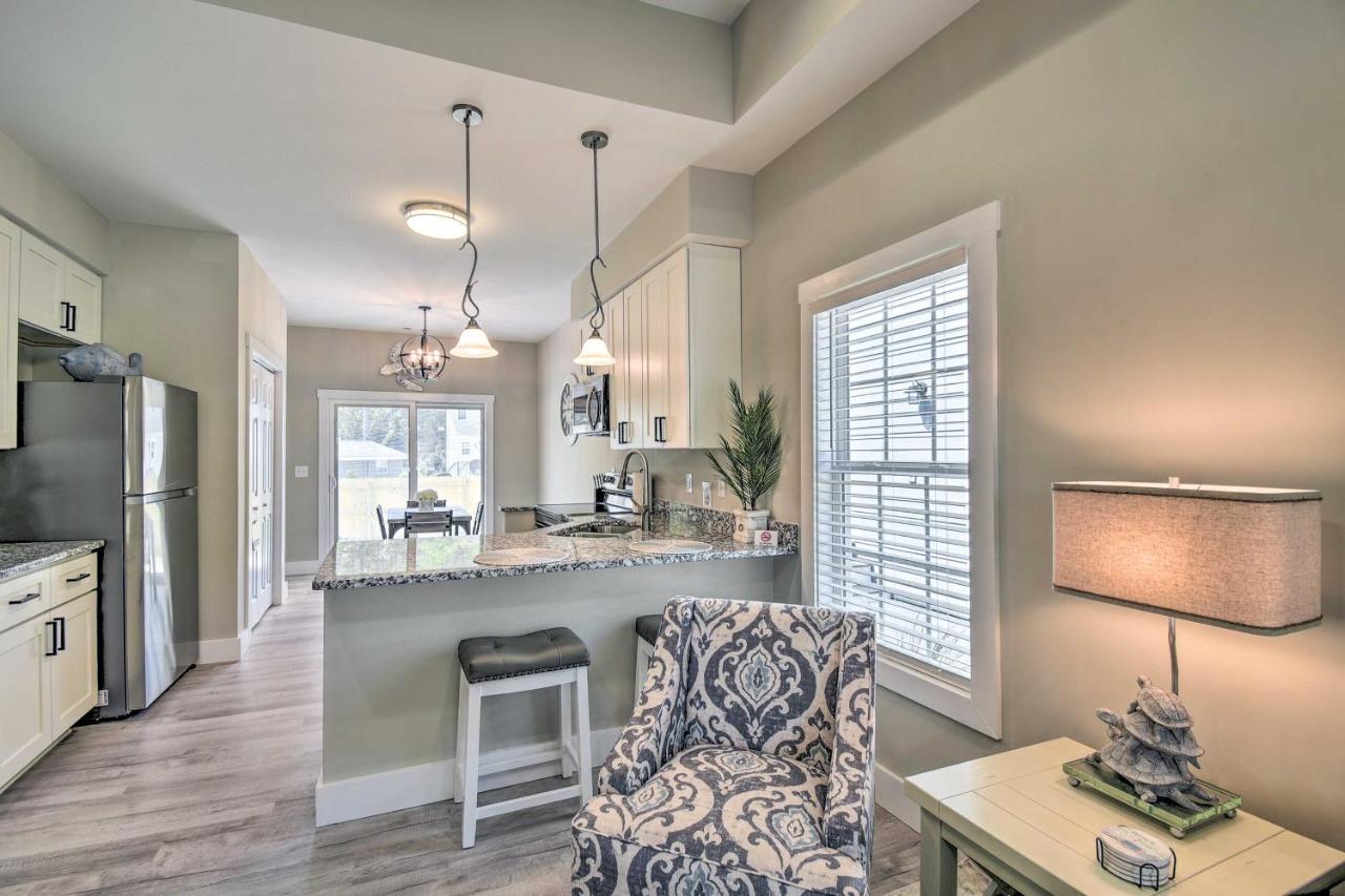 Ocean Isle Beach Home With Shared Lanai And Grill Ngoại thất bức ảnh