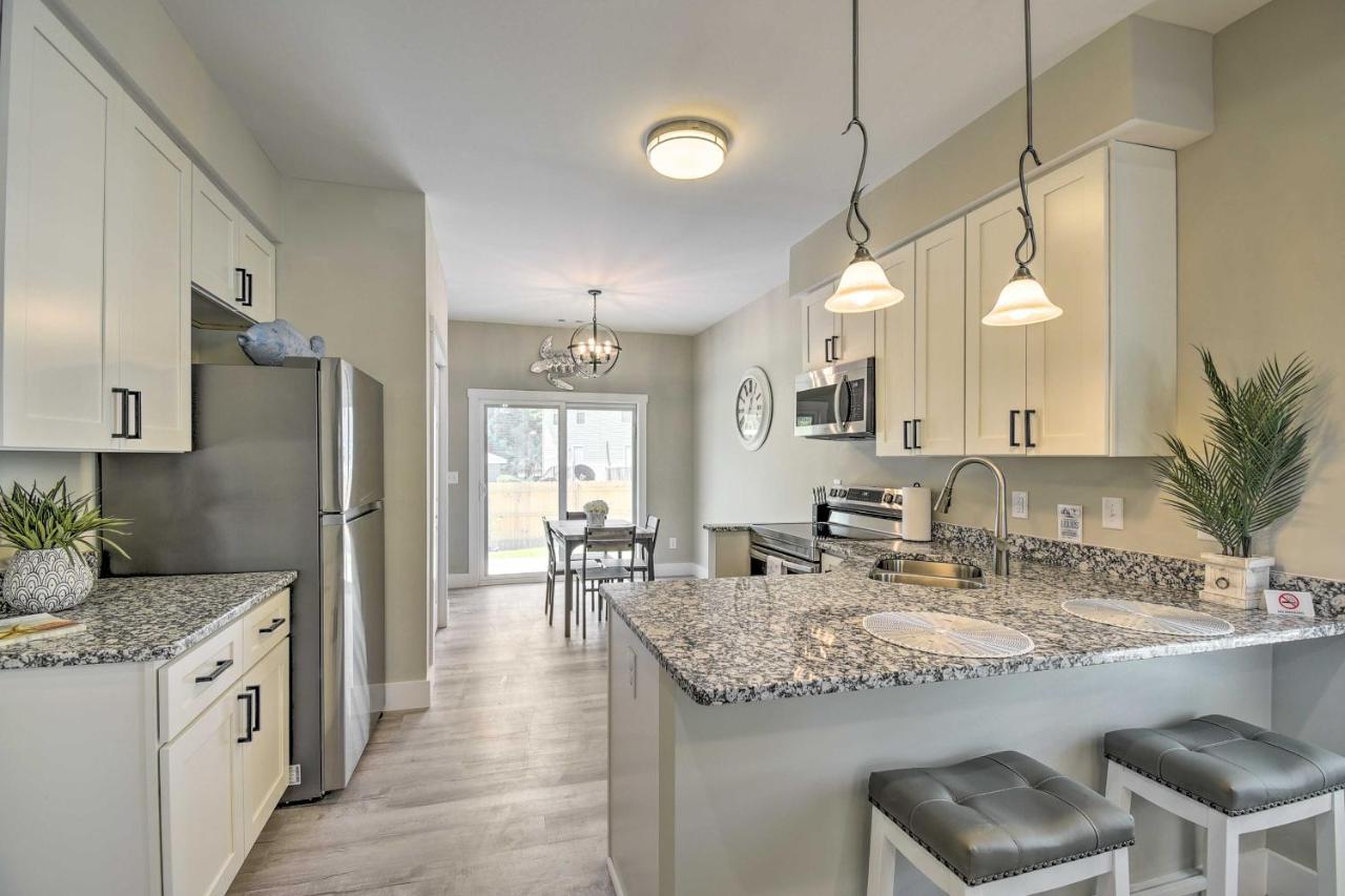 Ocean Isle Beach Home With Shared Lanai And Grill Ngoại thất bức ảnh