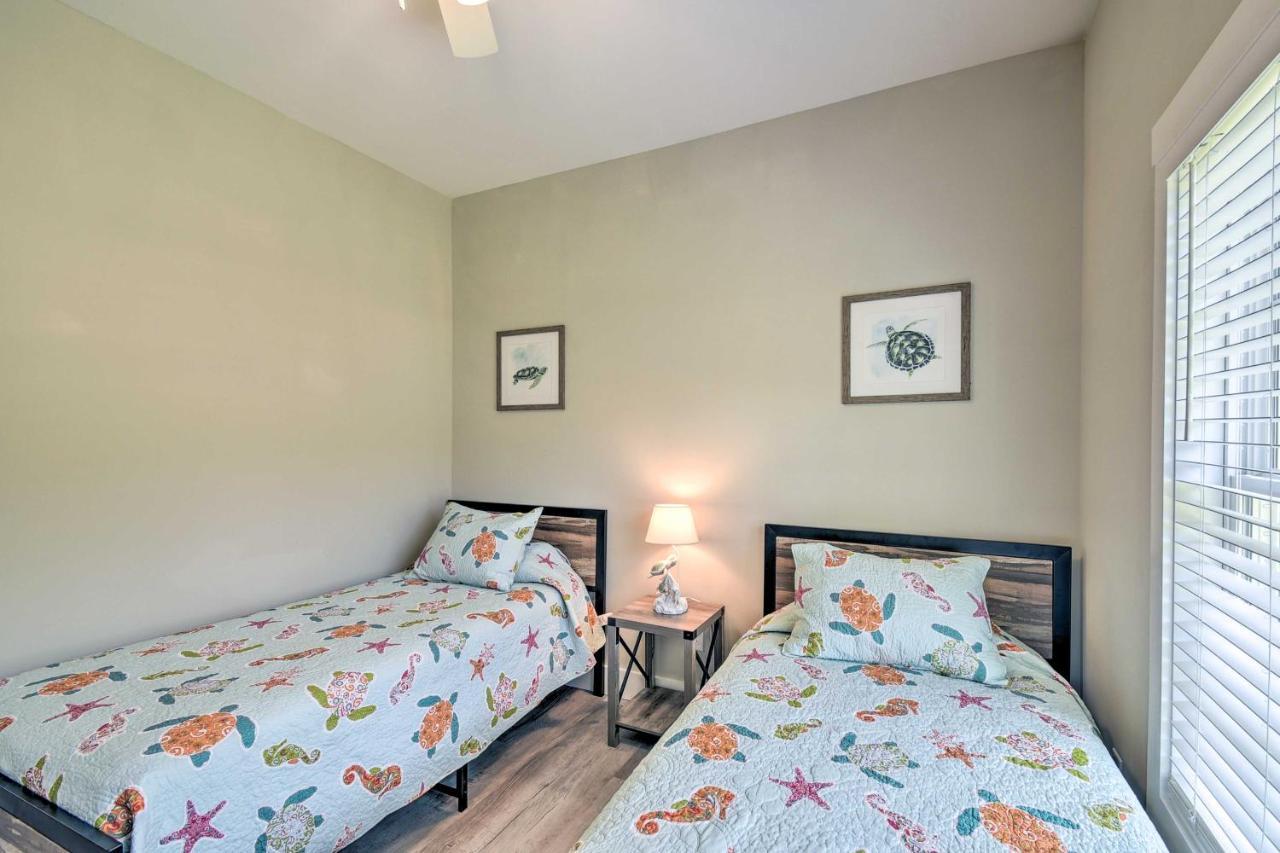 Ocean Isle Beach Home With Shared Lanai And Grill Ngoại thất bức ảnh